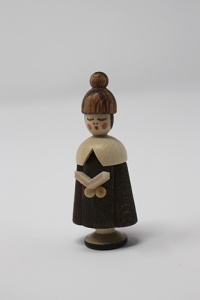 Caroler with book 4,5 cm