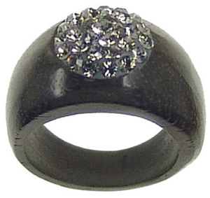 Walnussring mit Swarovskisteinen