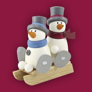 Figuren mit Herz-Schneemann